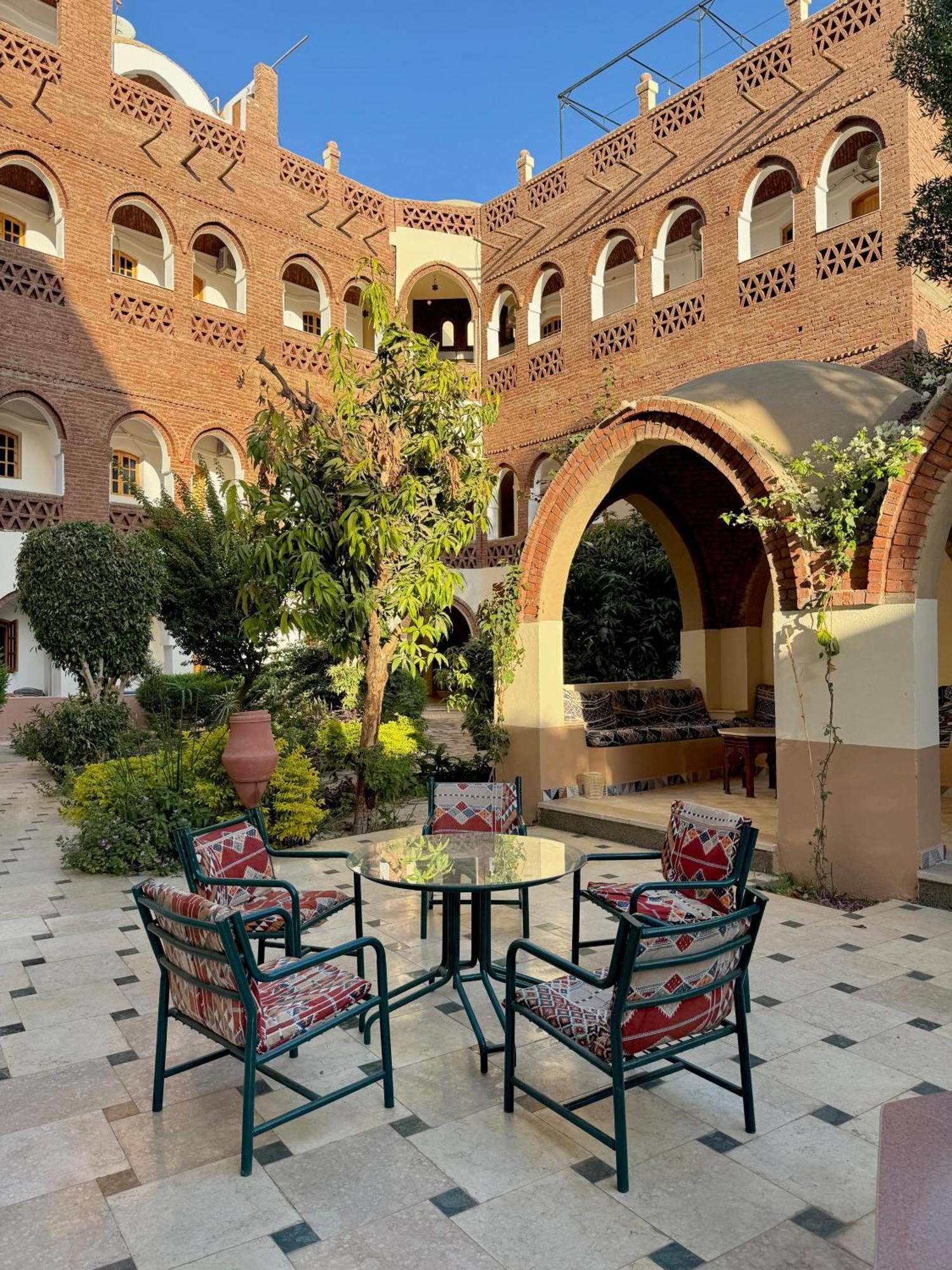 Hotel Sheherazade ลักซอร์ ภายนอก รูปภาพ
