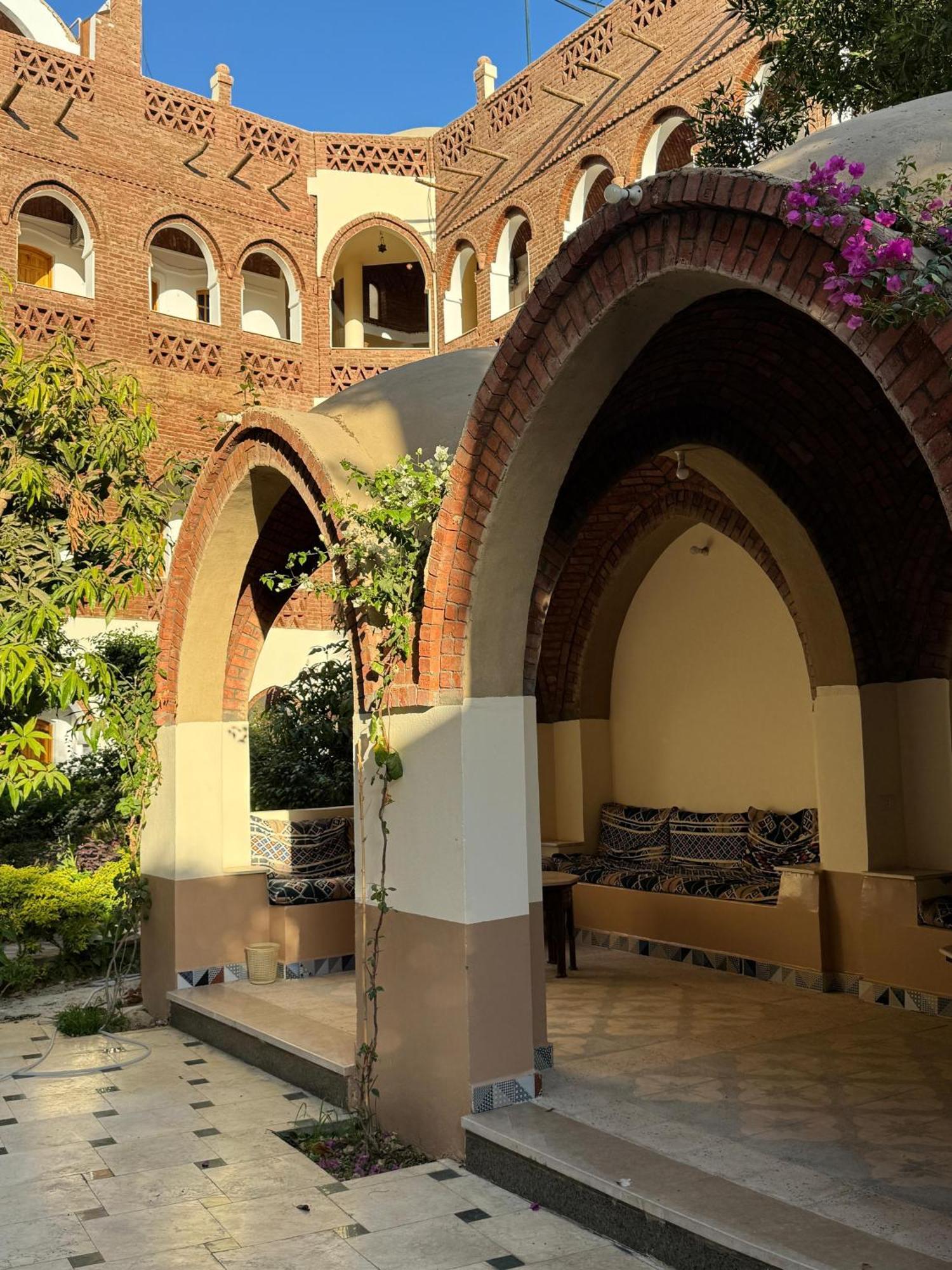Hotel Sheherazade ลักซอร์ ภายนอก รูปภาพ